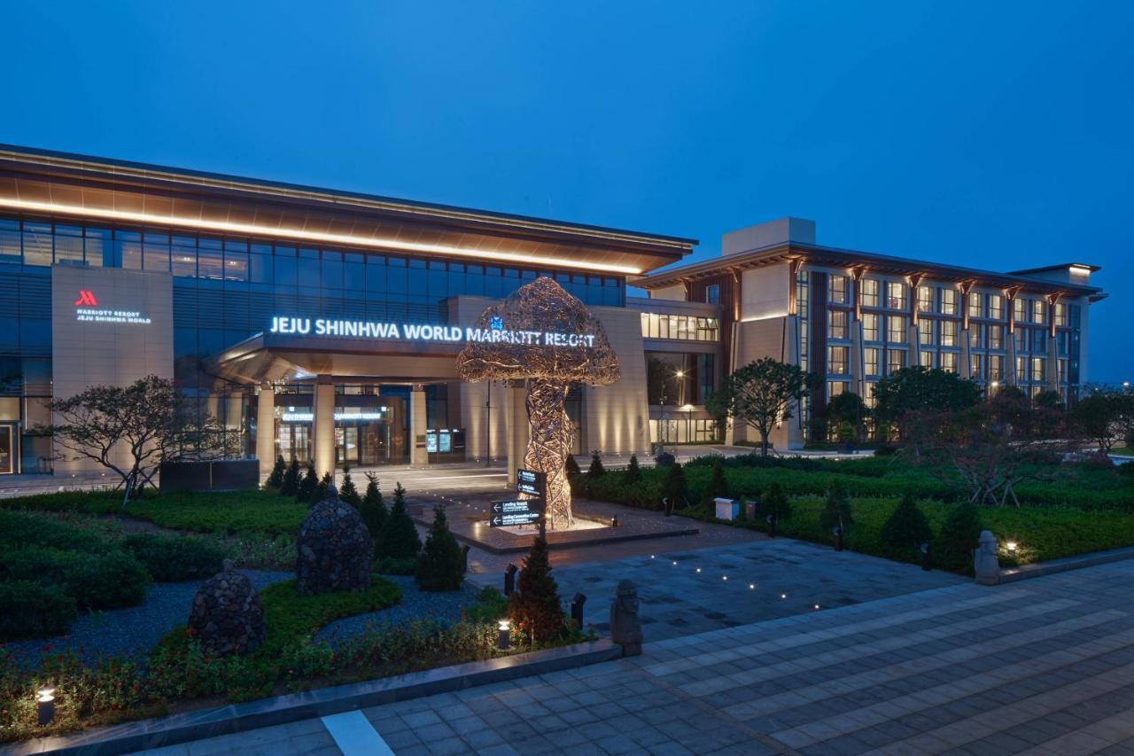 Marriott Jeju Shinhwa World Hotel Seogwipo Exterior photo